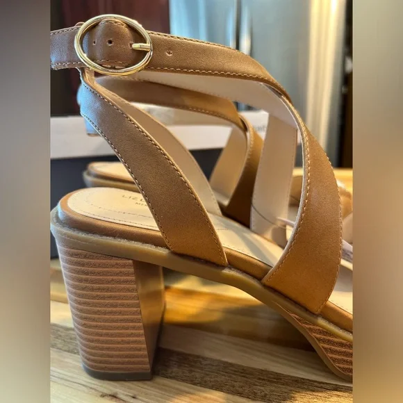 Liz Claiborne women’s tan Selby heeled sandals, size 8.5 - Picture 8 of 10